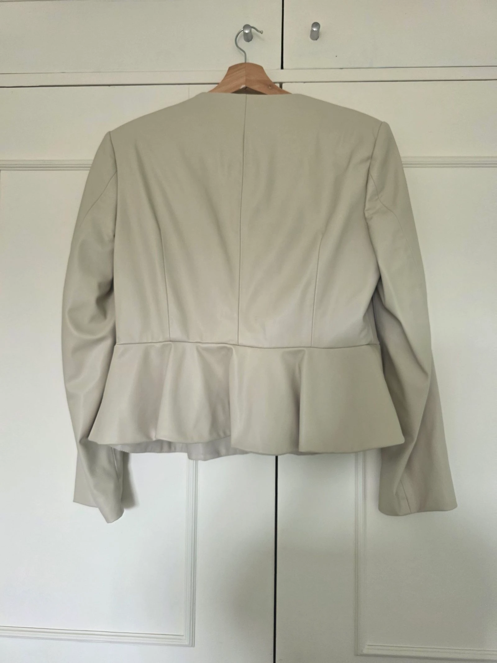 Blazer Peplum Creme Couro Sintético Novo | Zara | T.XL – photo 6
